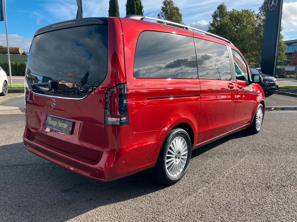 Mercedes-Benz V 220 2024