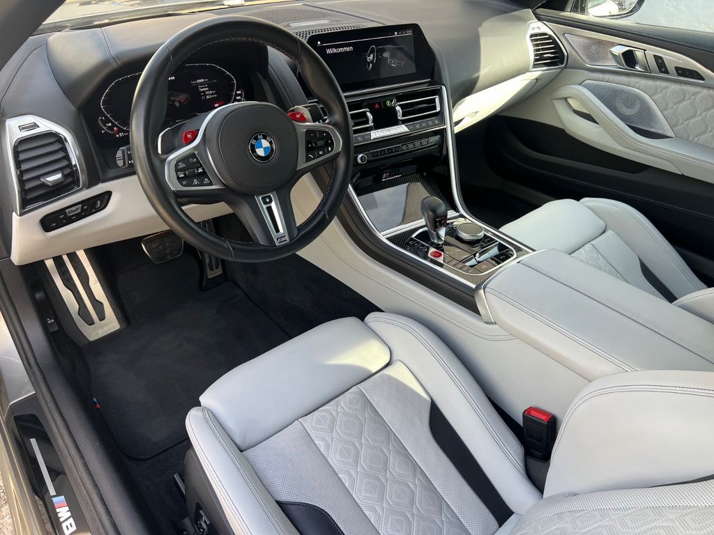 BMW M8 2021