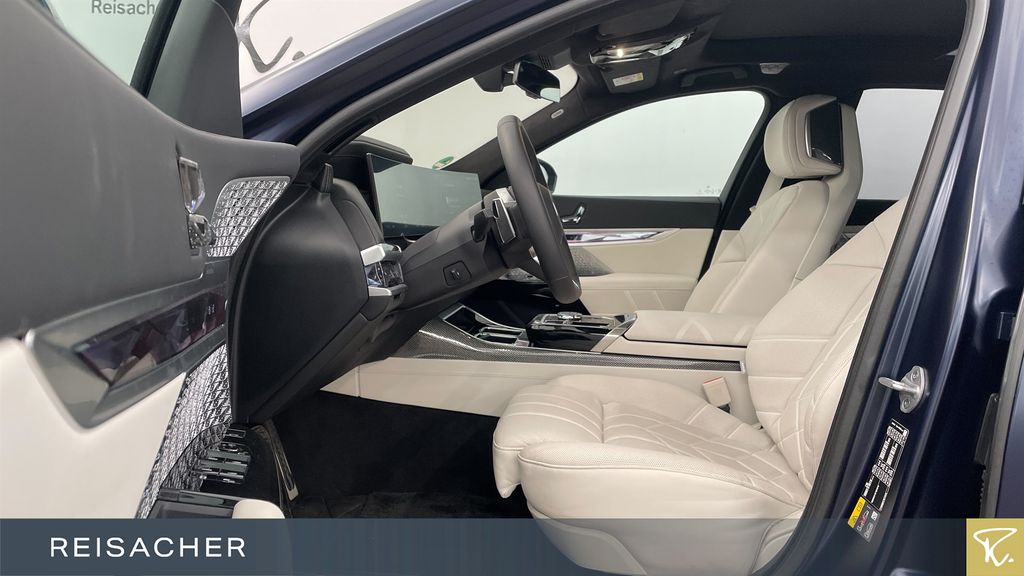 BMW i7 2024