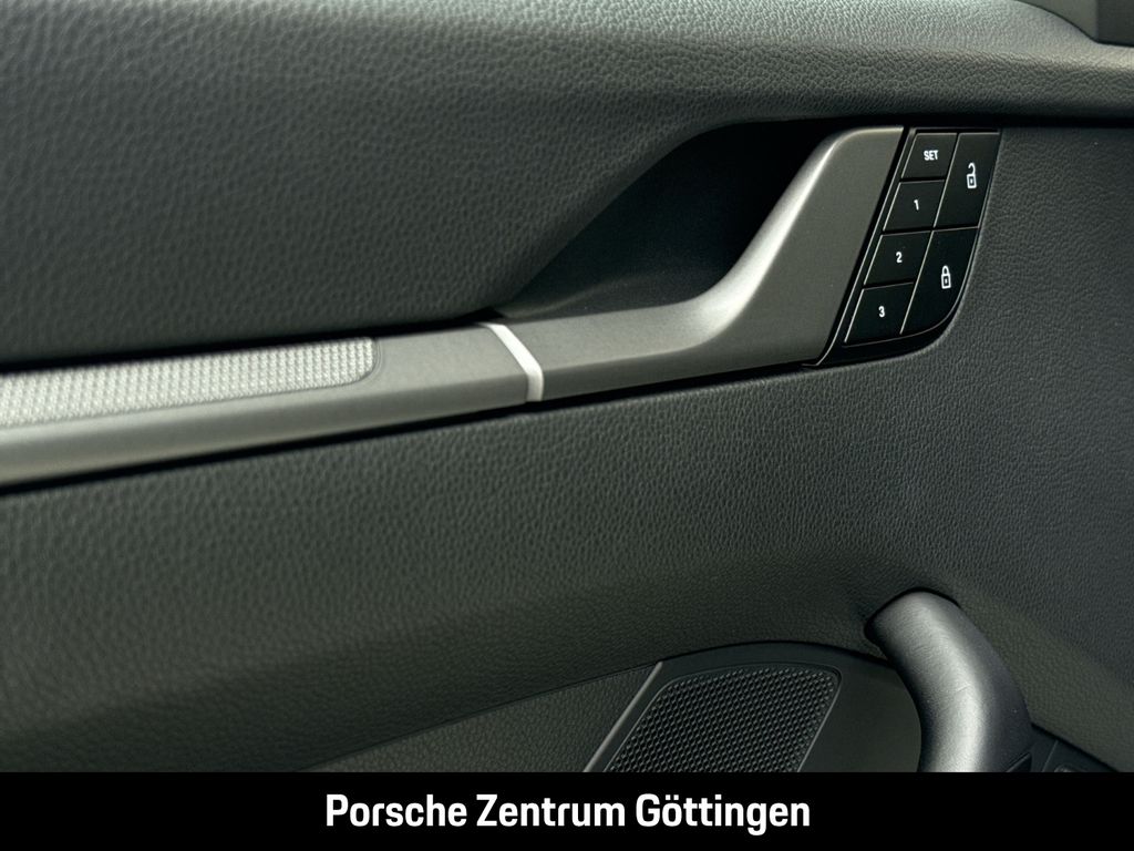Porsche 992 2024