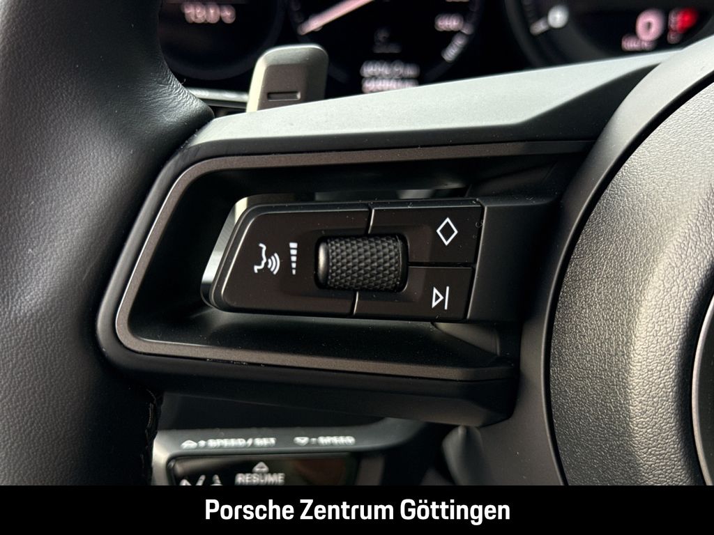 Porsche 992 2024
