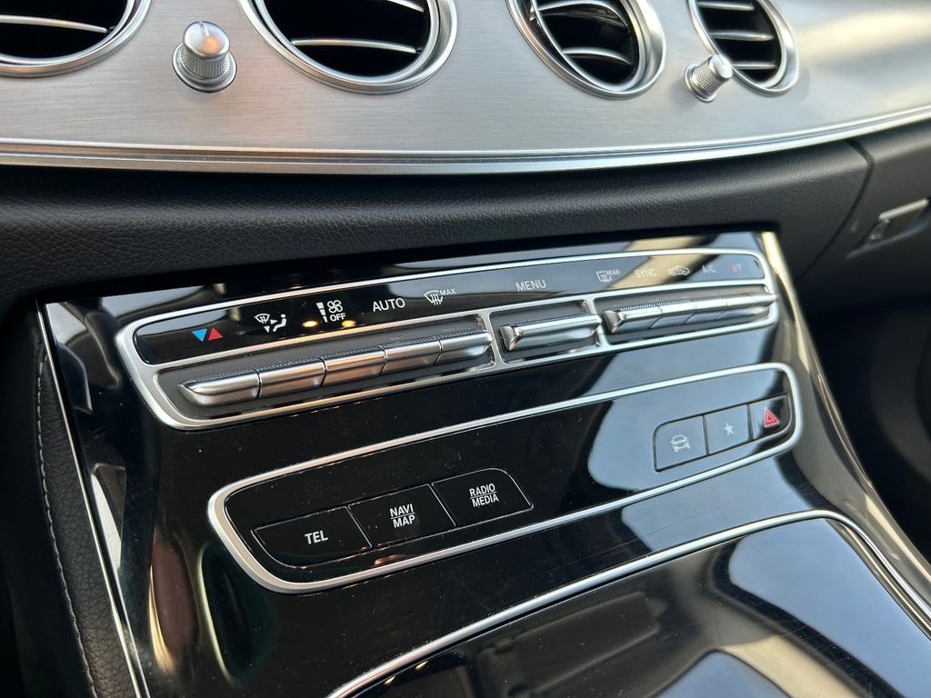 Mercedes-Benz E 220 2022