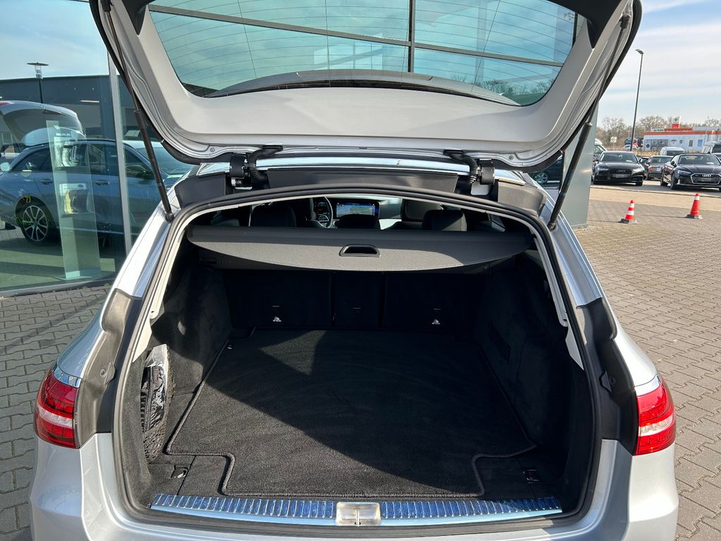 Mercedes-Benz E 220 2022