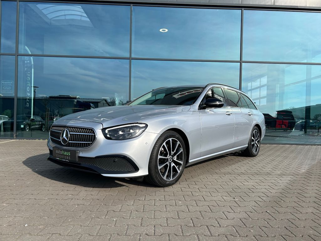 Mercedes-Benz E 220 2022