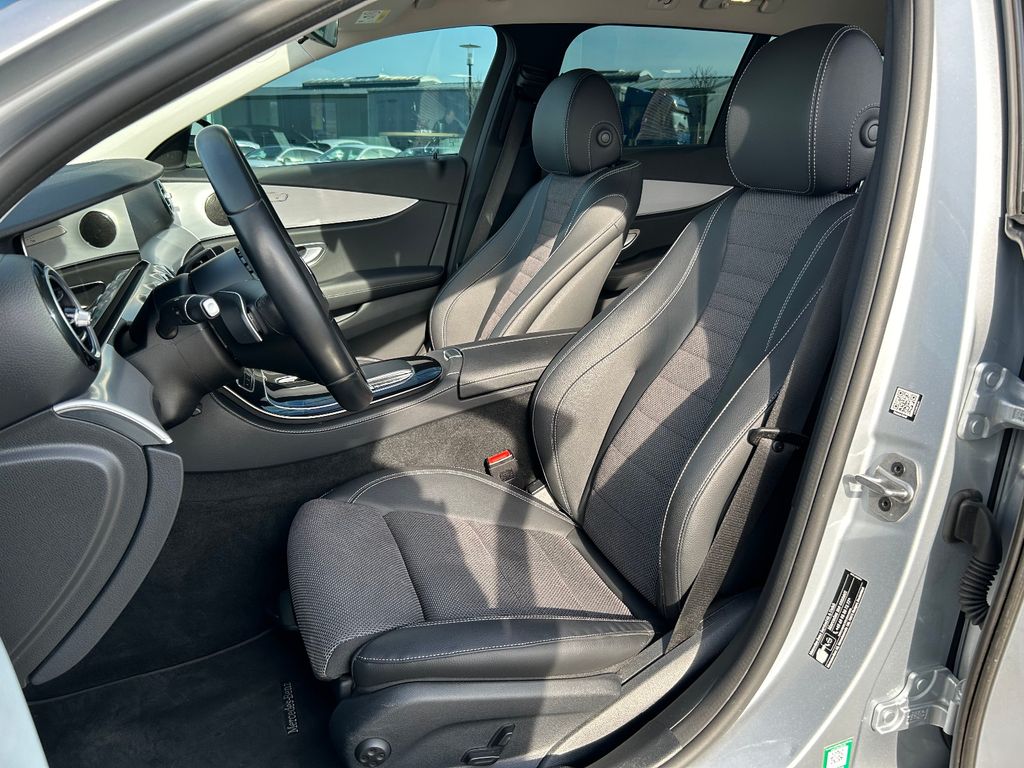 Mercedes-Benz E 220 2022