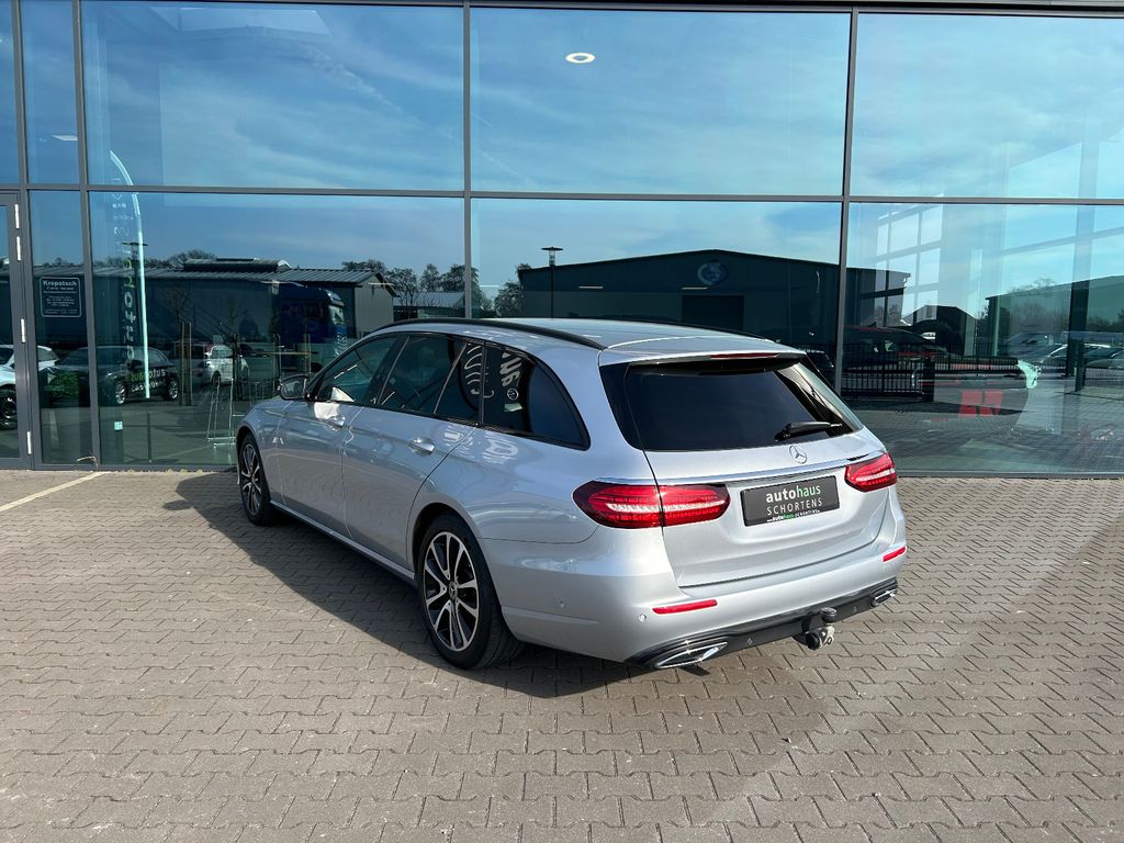 Mercedes-Benz E 220 2022