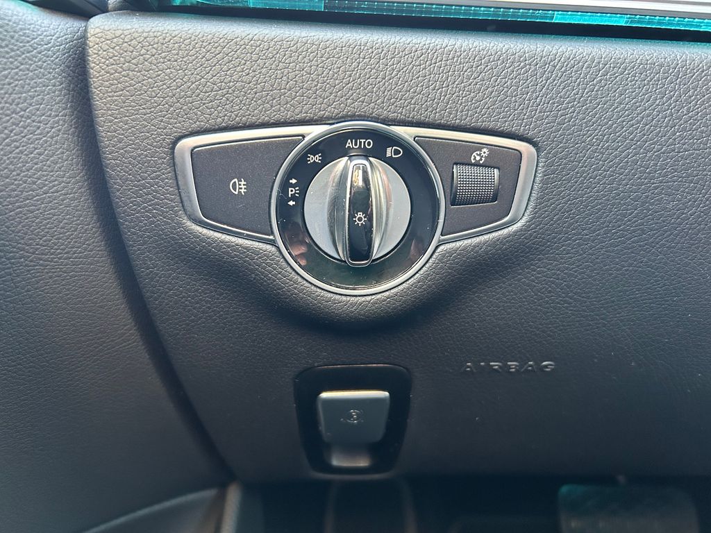 Mercedes-Benz E 220 2022