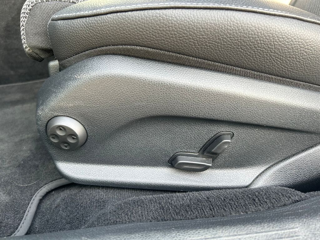 Mercedes-Benz E 220 2022