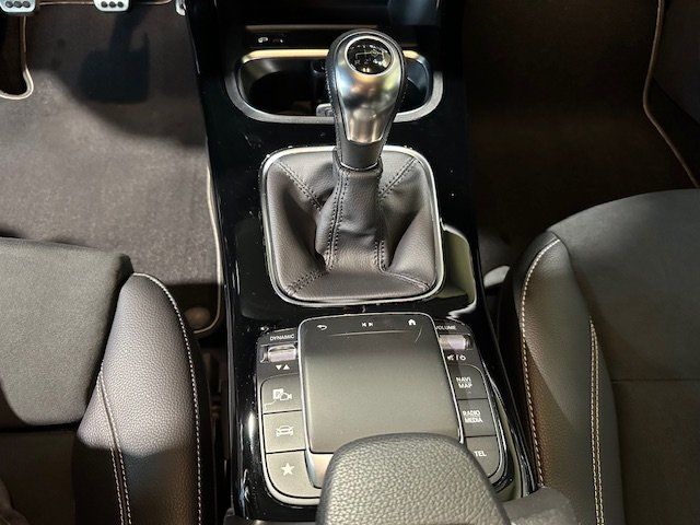 Mercedes-Benz A 180 2021