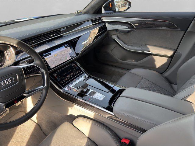 Audi S8 2021