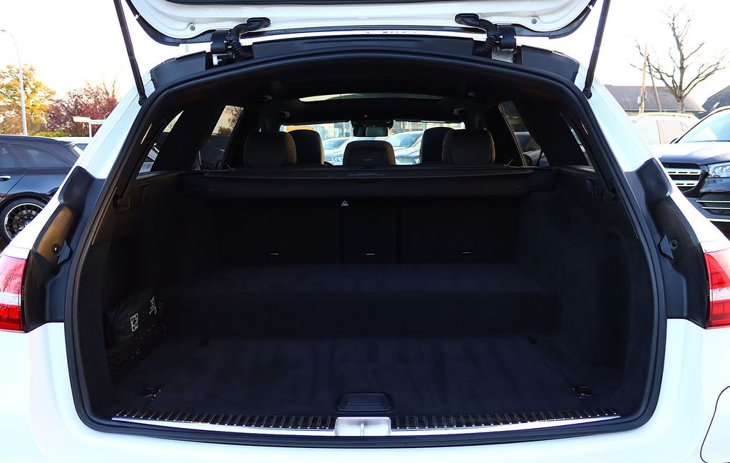 Mercedes-Benz E 300 2020