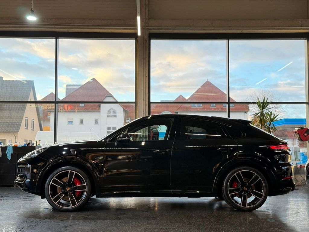 Porsche Cayenne 2021