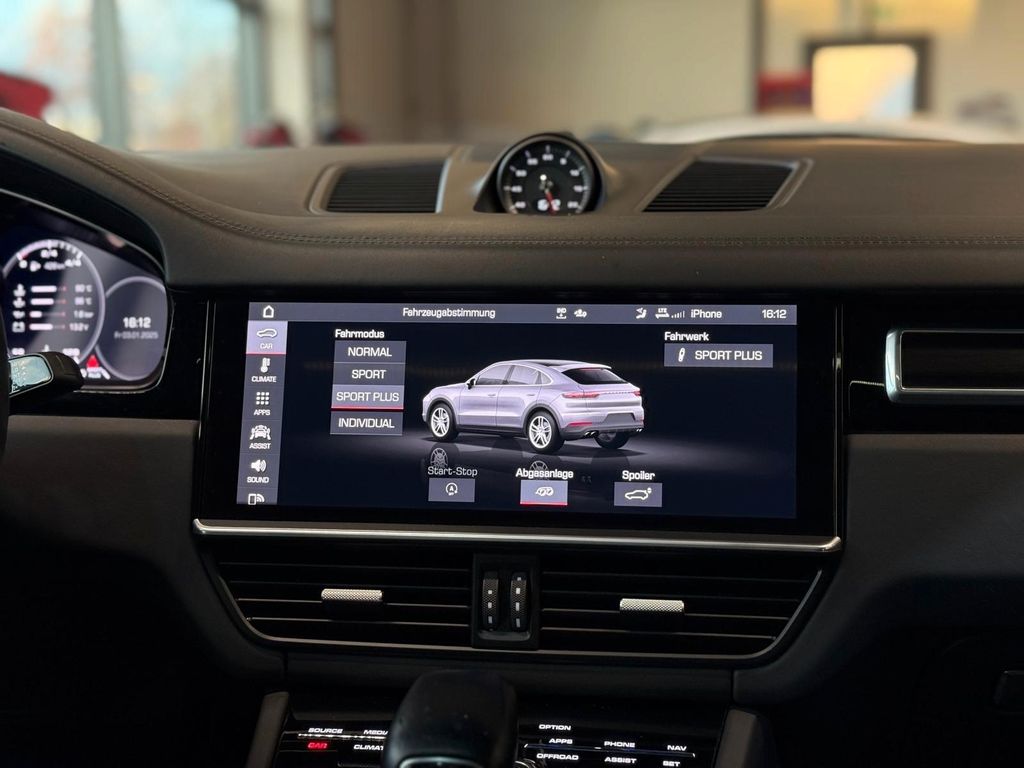 Porsche Cayenne 2021