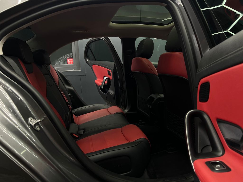 Mercedes-Benz A 250 2022