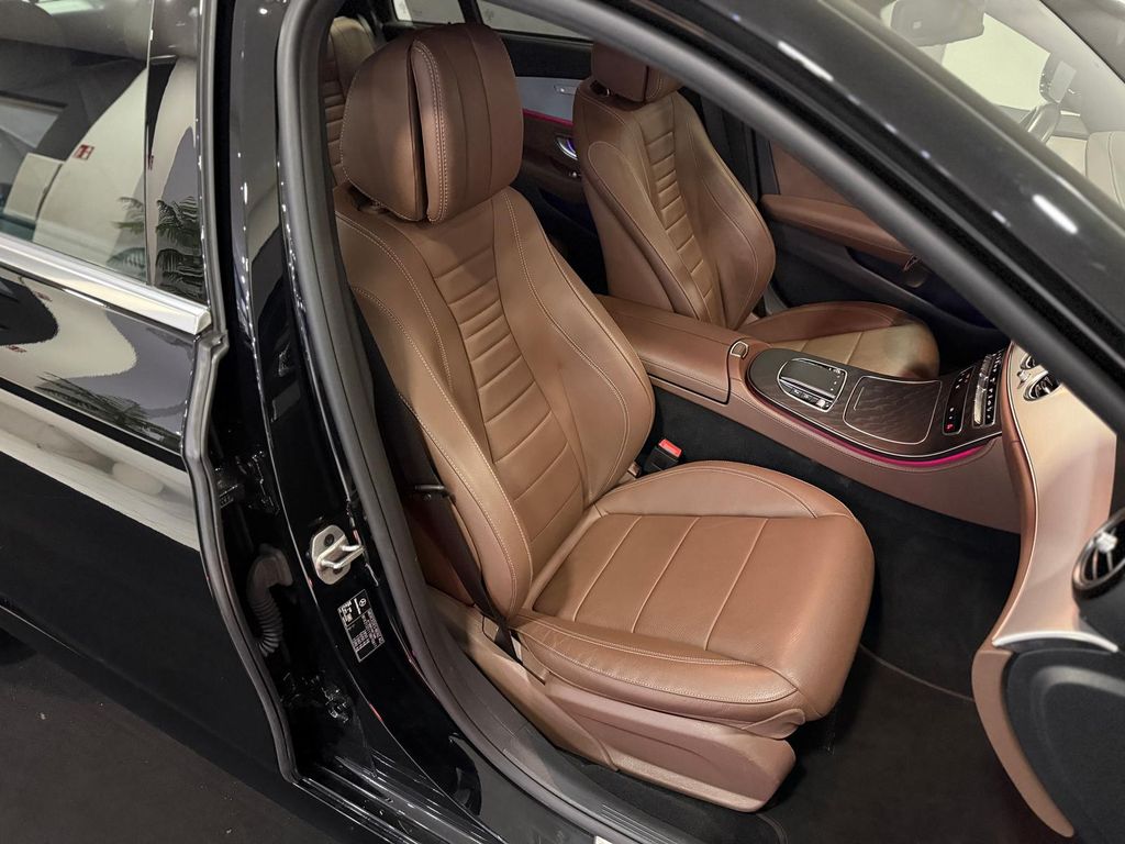 Mercedes-Benz E 300 2021