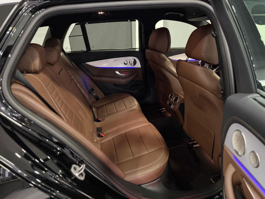 Mercedes-Benz E 300 2021