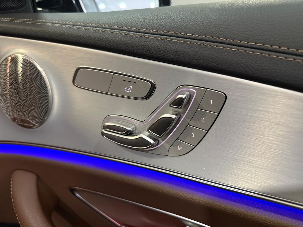 Mercedes-Benz E 300 2021