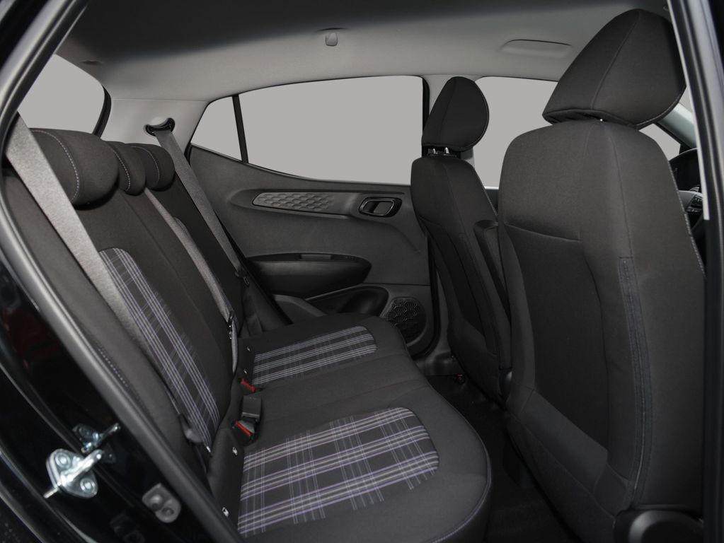 Hyundai i10 2025