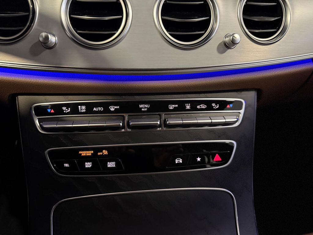 Mercedes-Benz E 300 2021