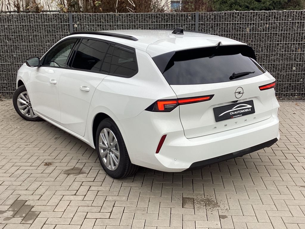 Opel Astra 2025