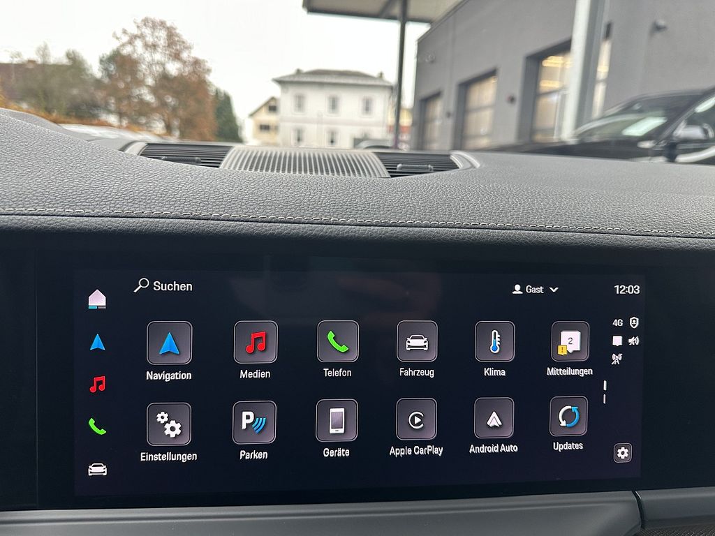 Porsche Panamera 2024