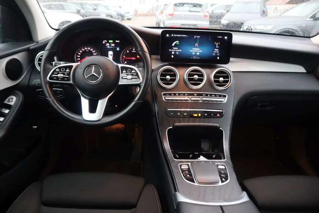 Mercedes-Benz GLC 300 2022