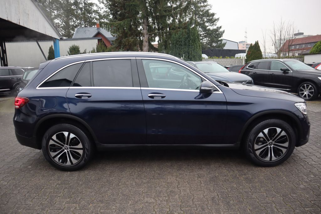 Mercedes-Benz GLC 300 2022