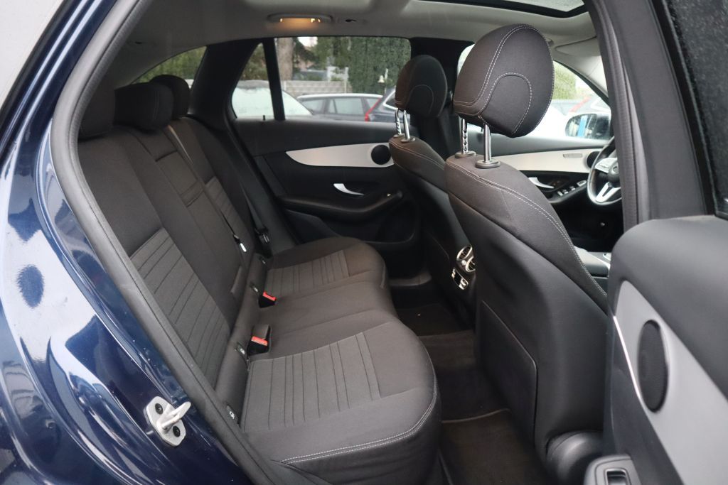 Mercedes-Benz GLC 300 2022