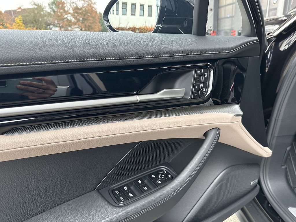 Porsche Panamera 2024