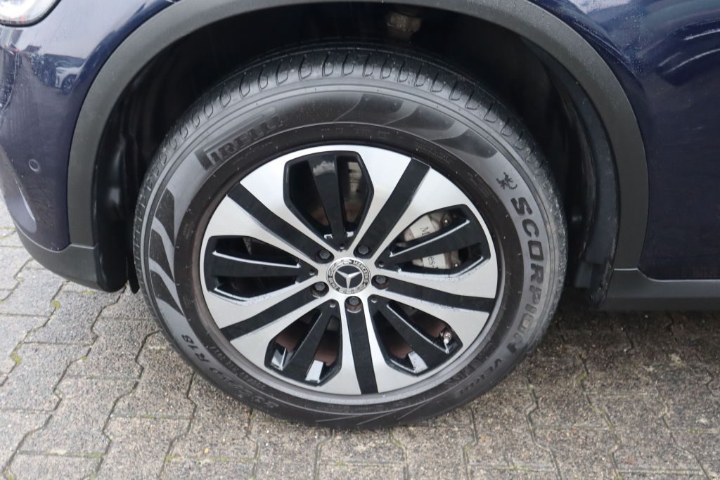 Mercedes-Benz GLC 300 2022