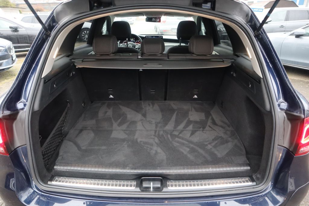 Mercedes-Benz GLC 300 2022