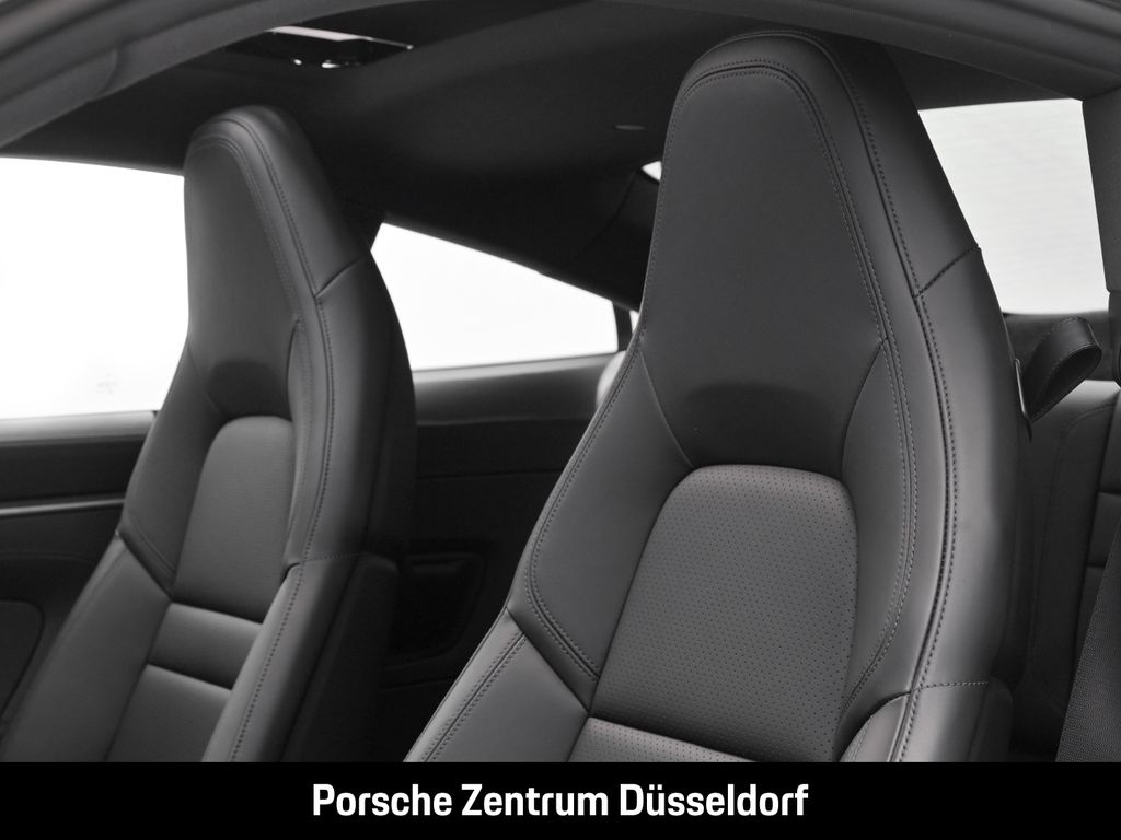 Porsche 992 2022