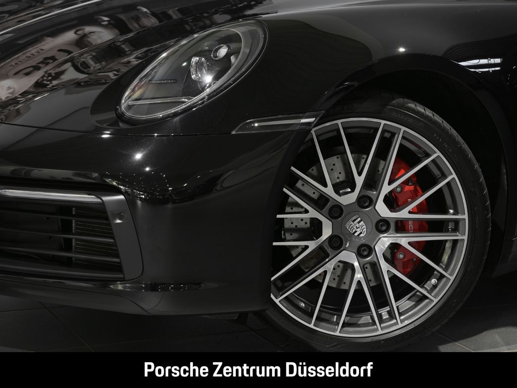 Porsche 992 2022