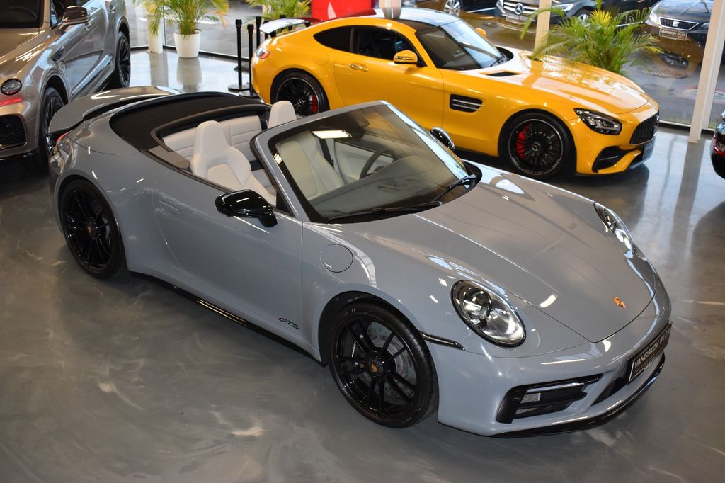 Porsche 992 2023