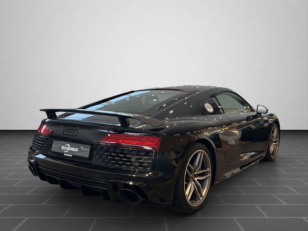 Audi R8 2024