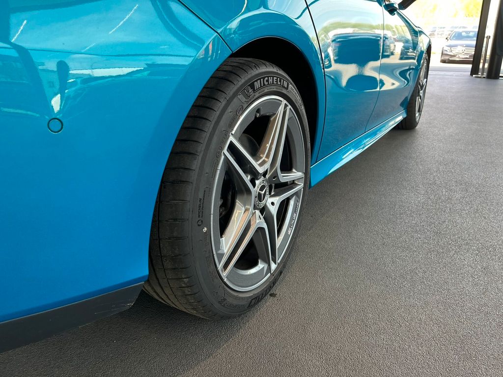 Mercedes-Benz CLA 200 2023