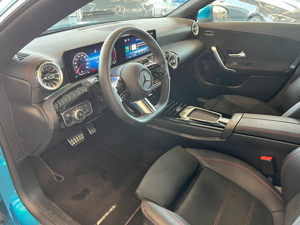 Mercedes-Benz CLA 200 2023