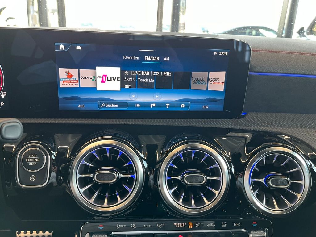 Mercedes-Benz CLA 200 2023