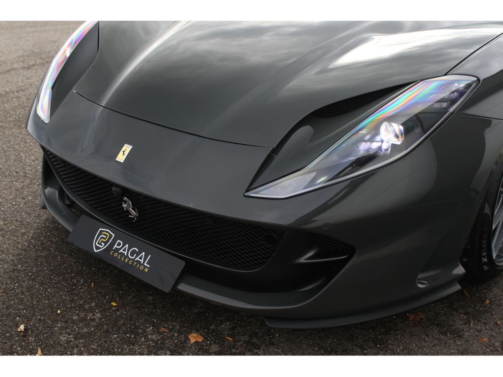 Ferrari 812 2019