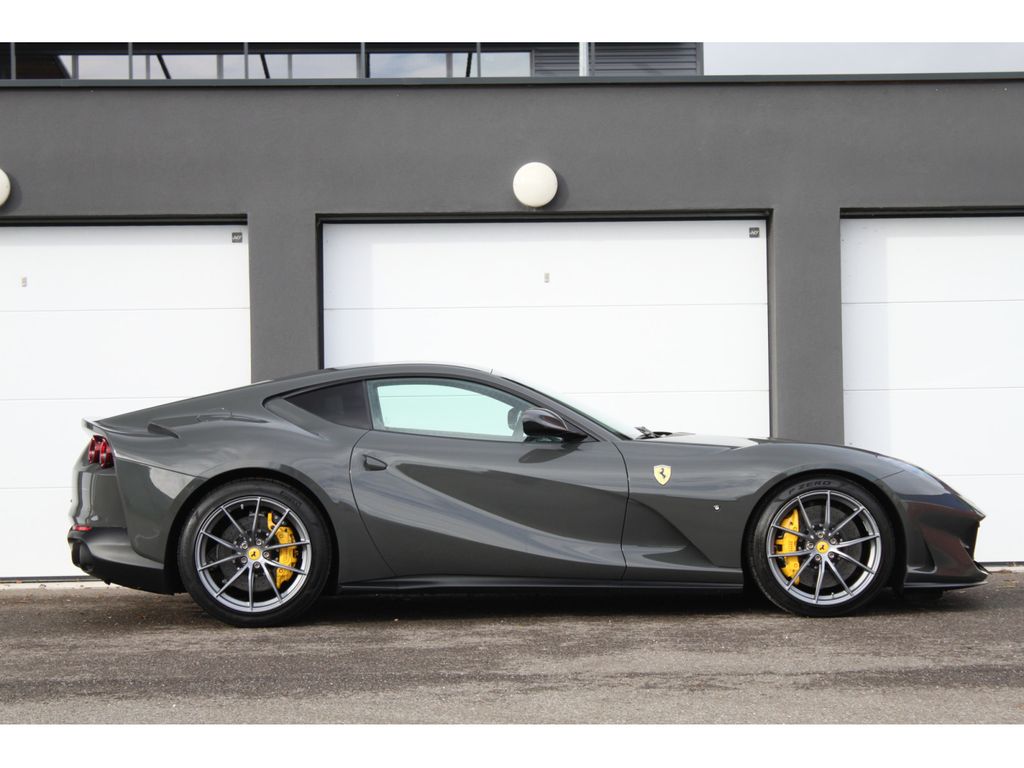 Ferrari 812 2019