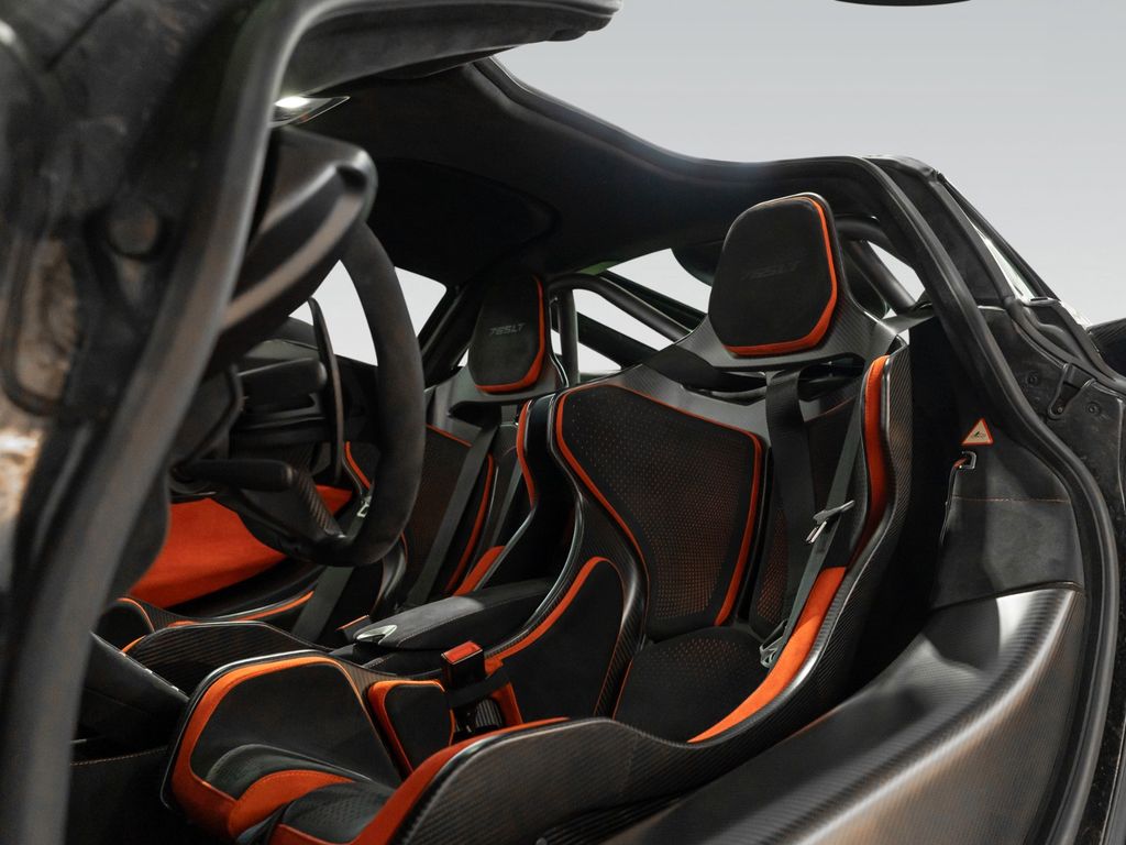 McLaren 765LT 2021