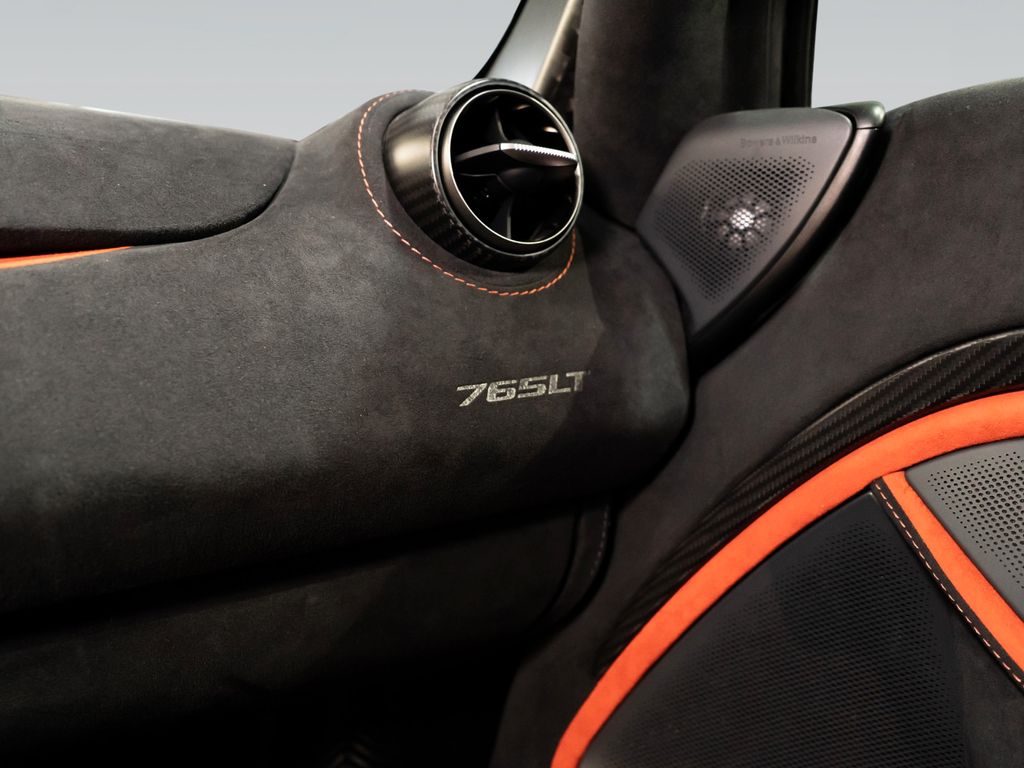 McLaren 765LT 2021