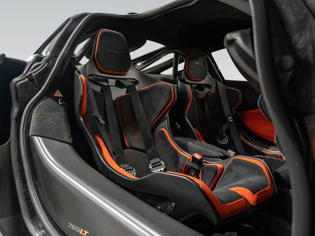 McLaren 765LT 2021