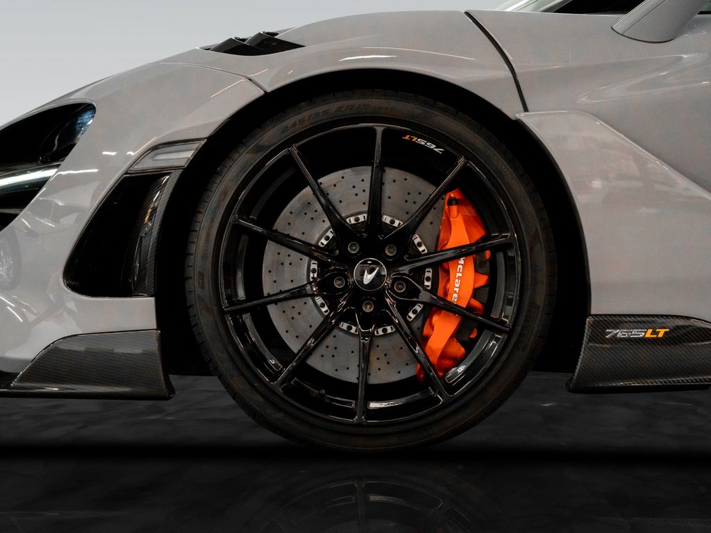McLaren 765LT 2021