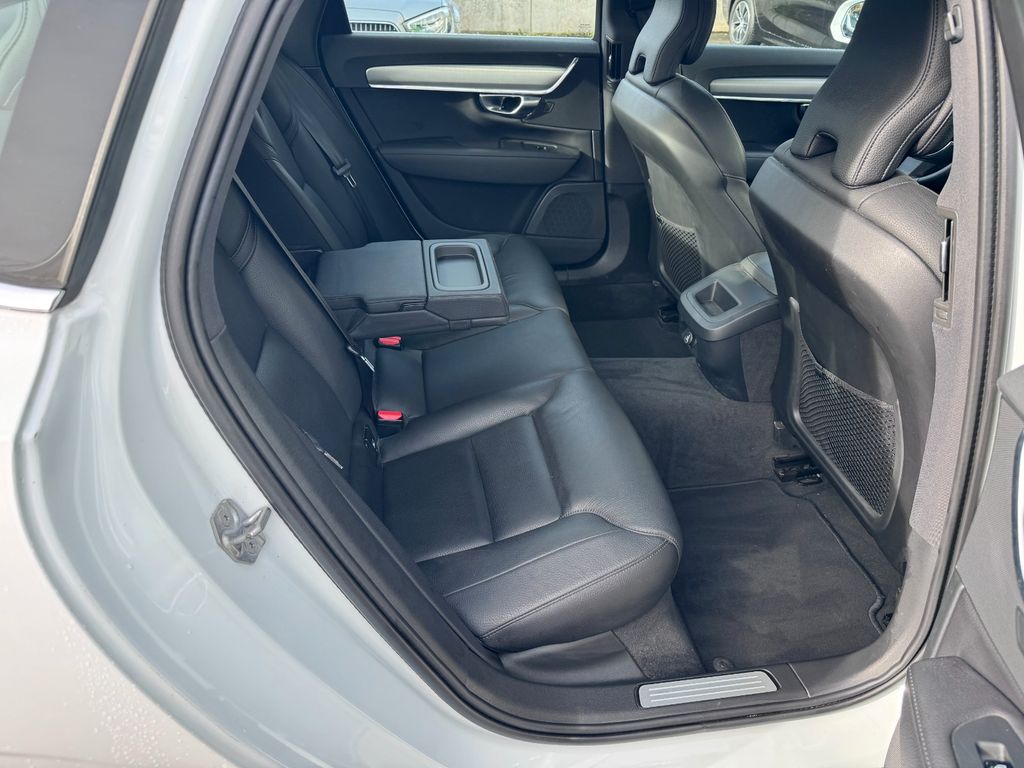 Volvo S90 2019