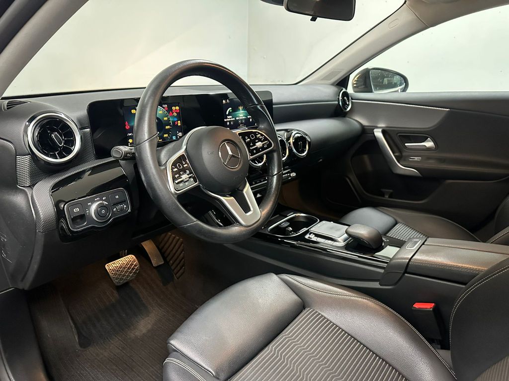 Mercedes-Benz A 200 2021
