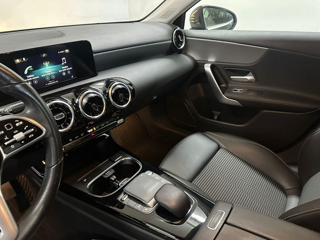 Mercedes-Benz A 200 2021