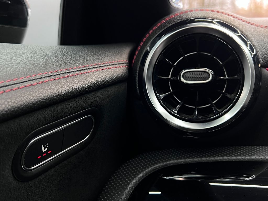 Mercedes-Benz CLA 250 2022