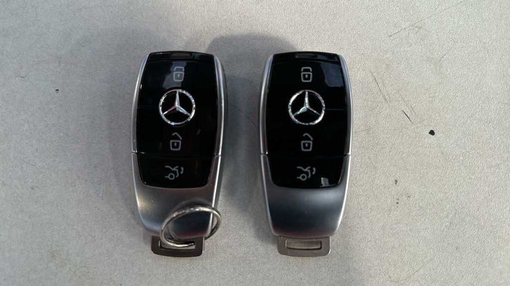 Mercedes-Benz E 300 2021