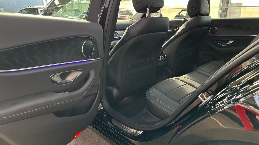 Mercedes-Benz E 300 2021